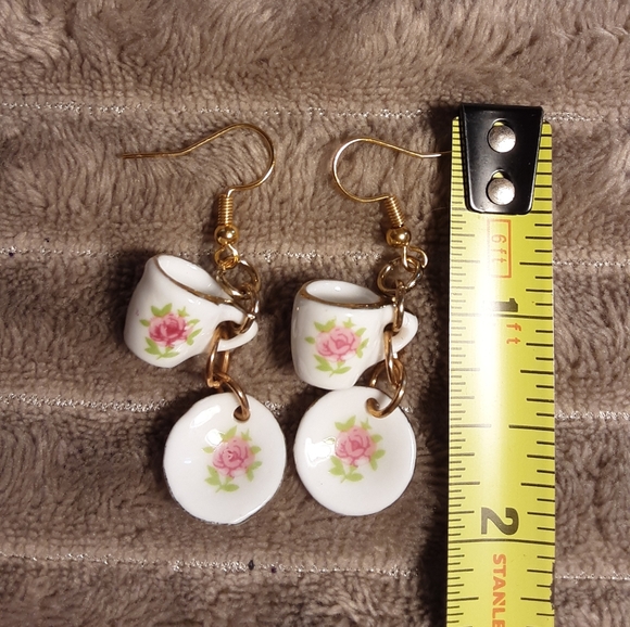 Hand Crafted Ceramic,Tea Cup and Saucer Earrings ,Alice In Wonderland - Picture 3 of 4